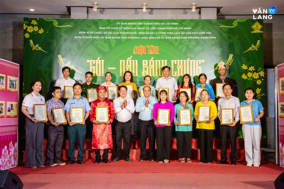 HỘI THI GÓI BÁNH CHƯNG DÂNG QUỐC TỔ HÙNG VƯƠNG 2026: VĂN LANG GÓP PHẦN LAN TỎA GIÁ TRỊ TRUYỀN THỐNG 