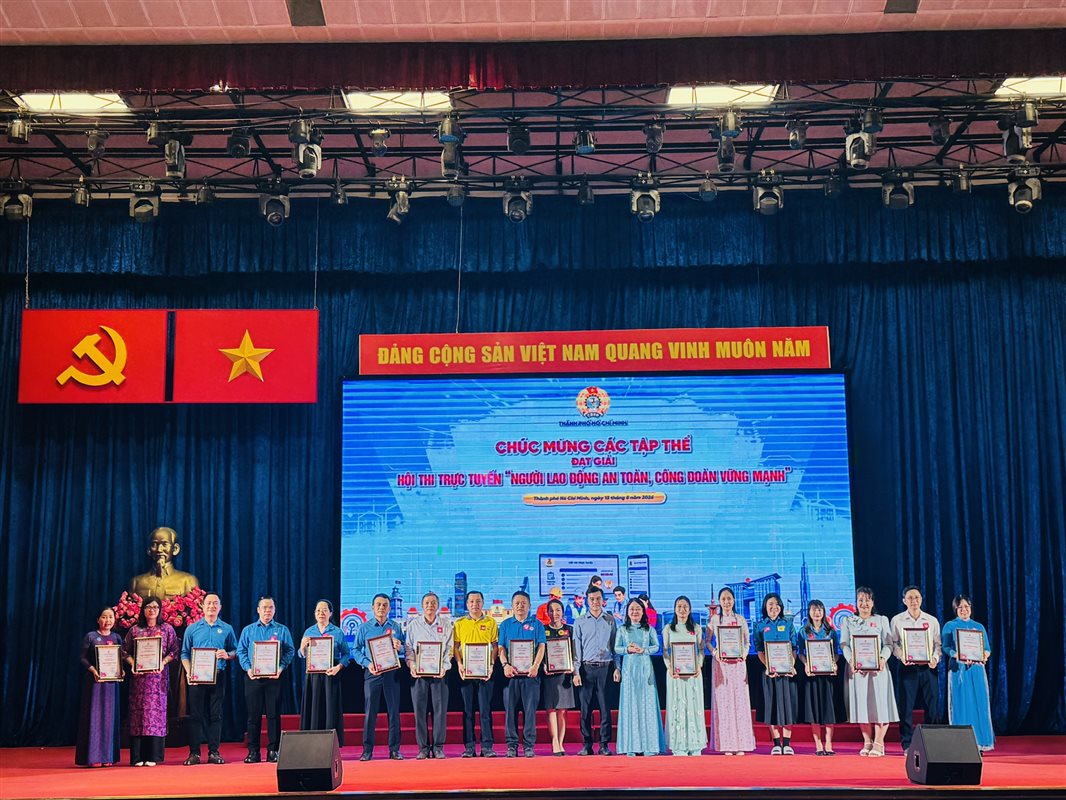 CÔNG ĐOÀN TRƯỜNG ĐẠI HỌC VĂN LANG ĐẠT HAI GIẢI PHONG TRÀO TẠI HỘI THI TRỰC TUYẾN 2026